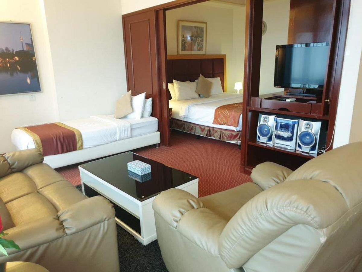Victory Apartment Berjaya Times Square Kl Kuala Lumpur Dış mekan fotoğraf
